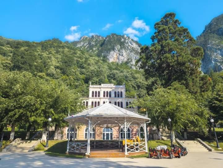 Casa Anne Băile Herculane Exterior foto