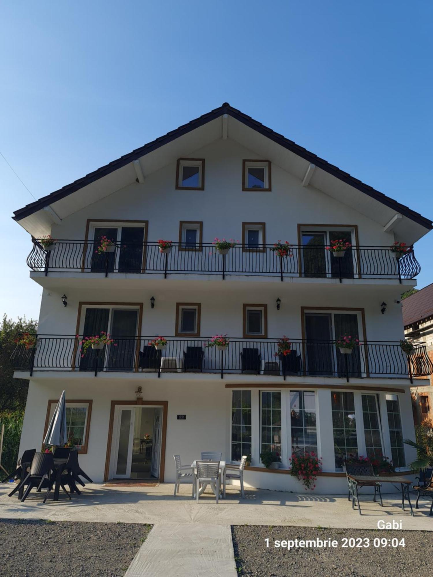 Casa Anne Băile Herculane Exterior foto